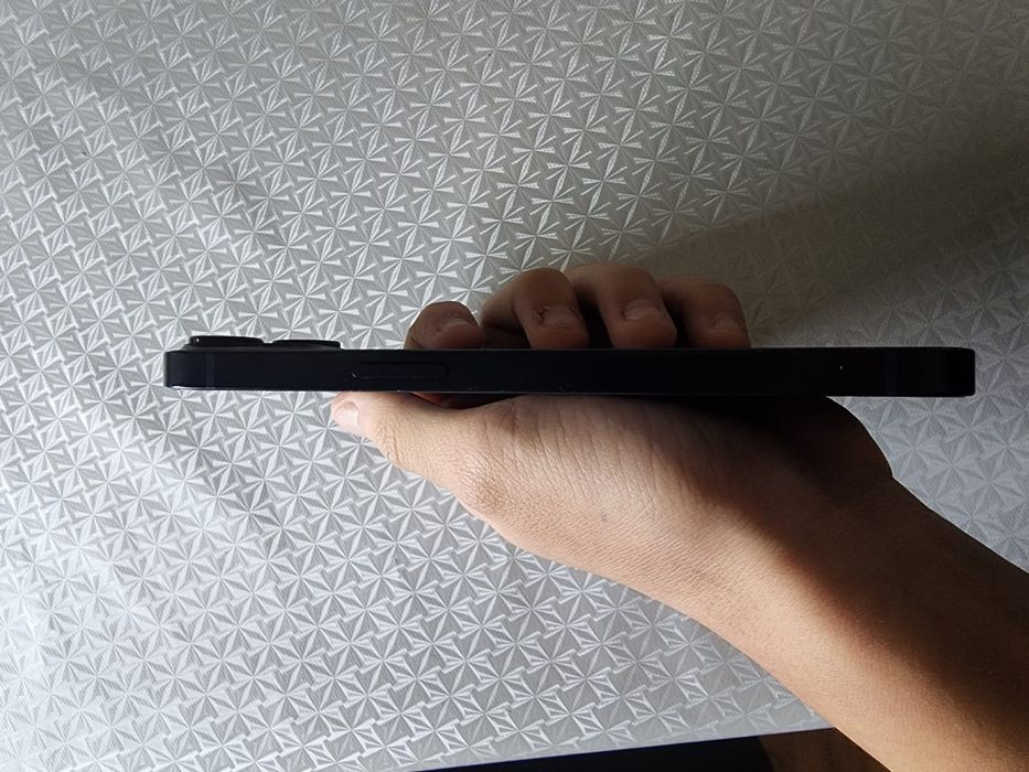 АЙФОН 13 с коробкой