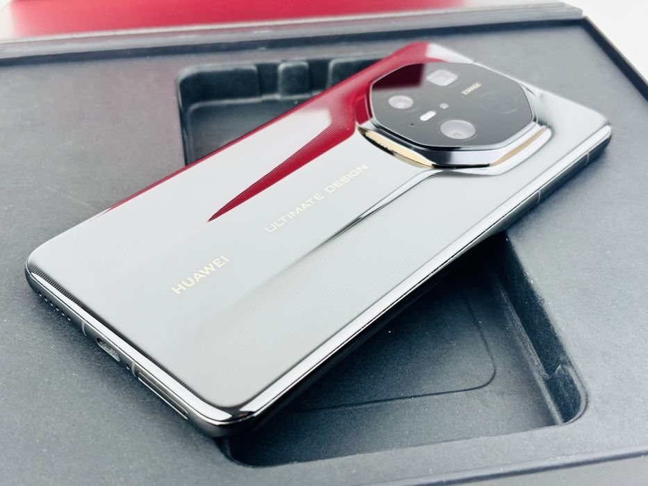 НОВ! Huawei Mate 70 RS Ultimate Design 512GB 16RAM Гаранция!