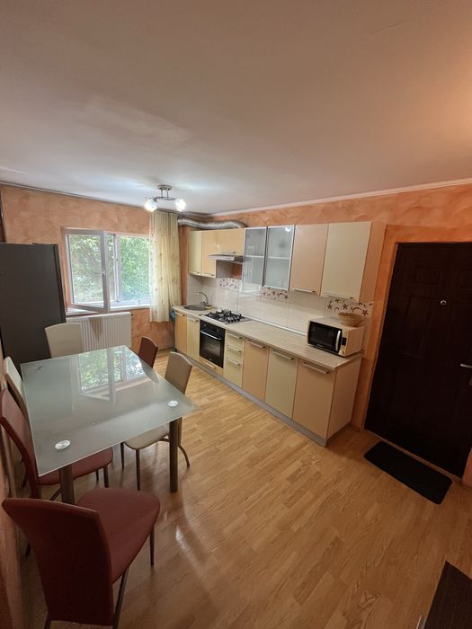 Apartament cu 2 camere de închiriat în Rogerius