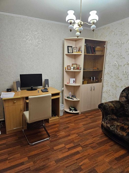 Продам  кирпичный коттедж