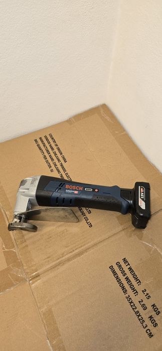 Bosch GSC 12V-13 foarfeca de tabla 2023