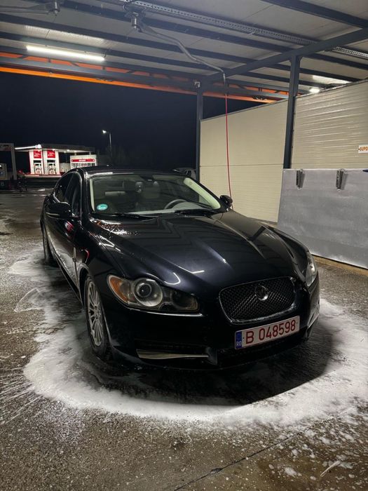 Vand Jaguar XF 2.7