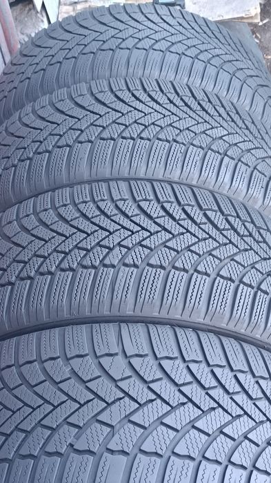 235/45/17 Bridgestone Дот 2222