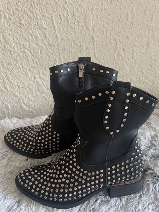 Дамски  боти  38