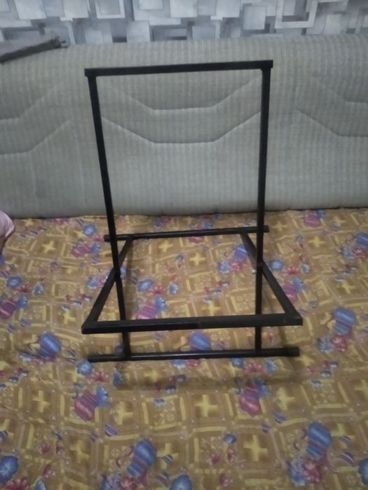 Продаётся подставка для гитары