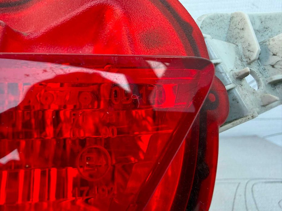 Lampă Ceață Bara Spate Stânga Toyota Yaris 3 Facelift 2015 / 2014-2017 / Cod OEM 81591-0D190 (5C2)