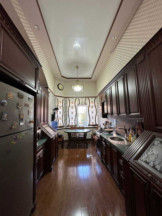 ЖК  ЭЛИТ КОМФОРТ 3/3/7 140 м.кв Садика Азимова ( Японское посольство)