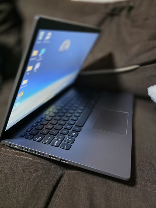 ASUS M509D – Ryzen 3 3250U / 8 GB RAM / 256 GB SSD / Radeon Graphics