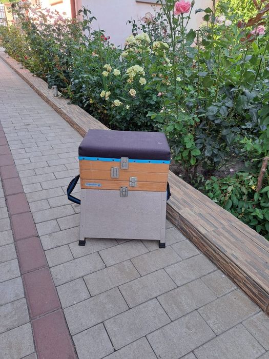 Cutie/organizator/ scaun/ sertare pescuit, depozitat piese