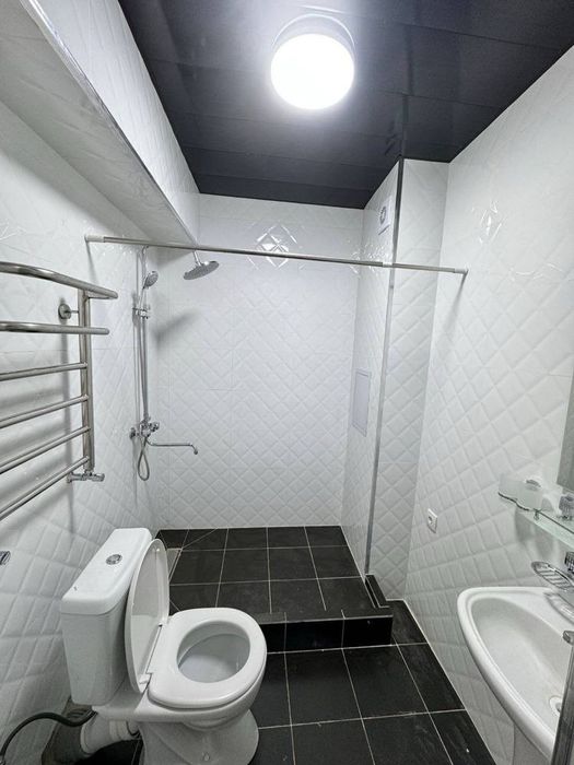 N7378 Mirobod tumani Qoyliq ota kochasi 3/1/7