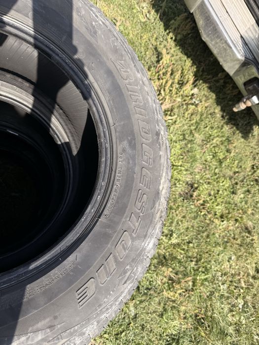 Bridgestone зимние 285/65/17