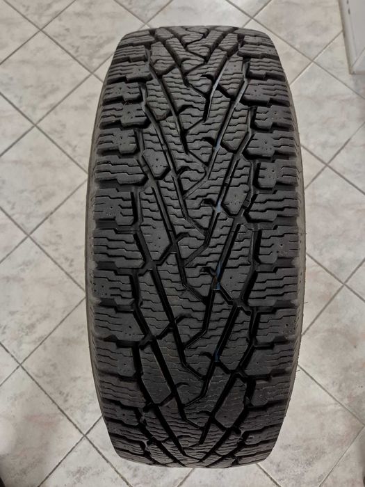Зимни офроуд гуми Nokian 275/65 R18 LT