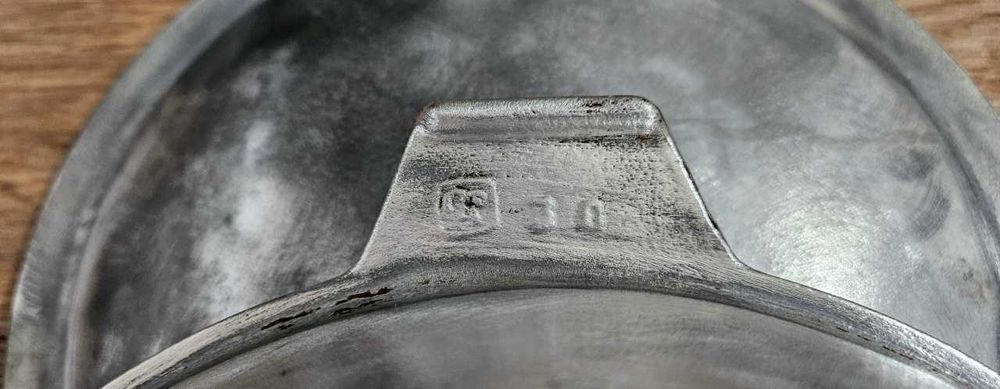 Казан производство СССР 3 л. Район 1000 мелочей.