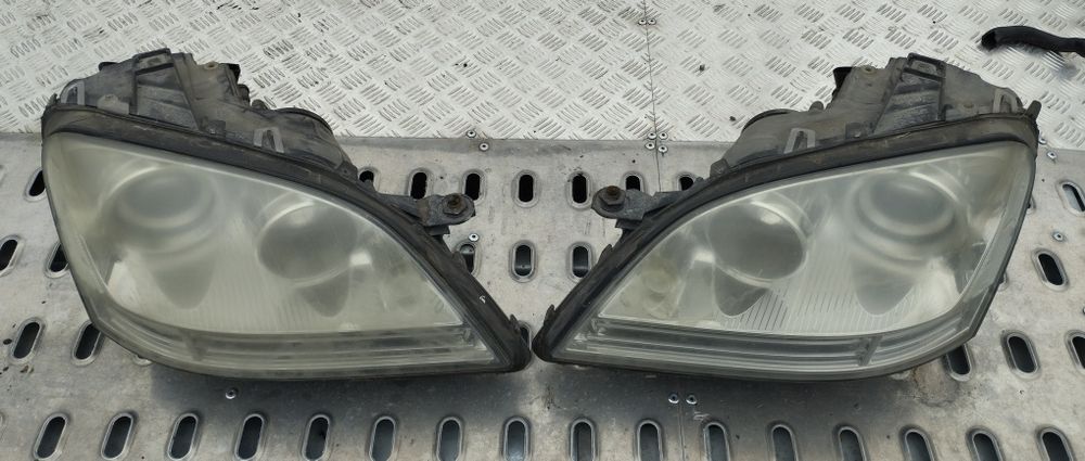 Фарове ляв и десен Мерцедес МЛ W164 / фар Mercedes ML