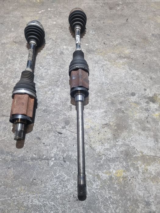 Planetara planetare dreapta lunga oem Bmw F11 3.0d m550d xDrive 381cp