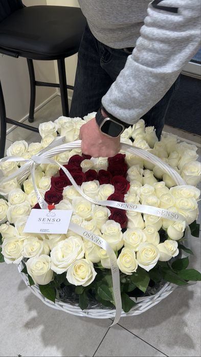 101 роза голландских с буквами