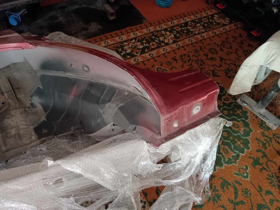 Заднее крыло Mazda CX-7