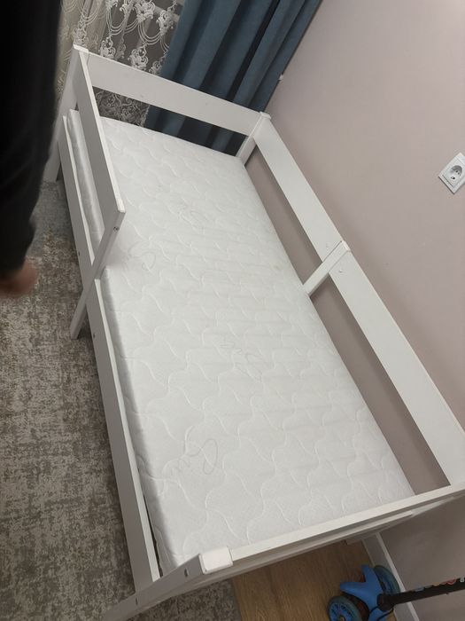 Продам кровать детский