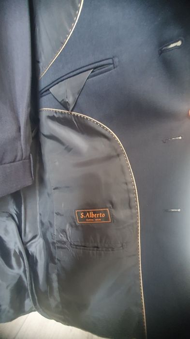 Продам мужской костюм