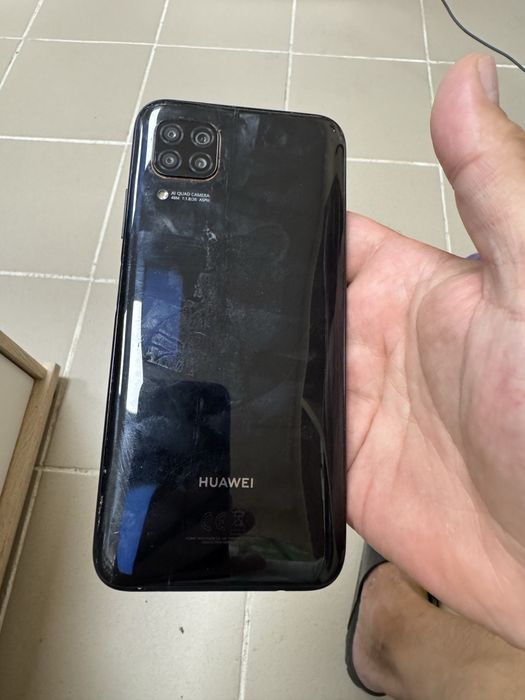 Huawei P40 Lite 6/128gb - отлични