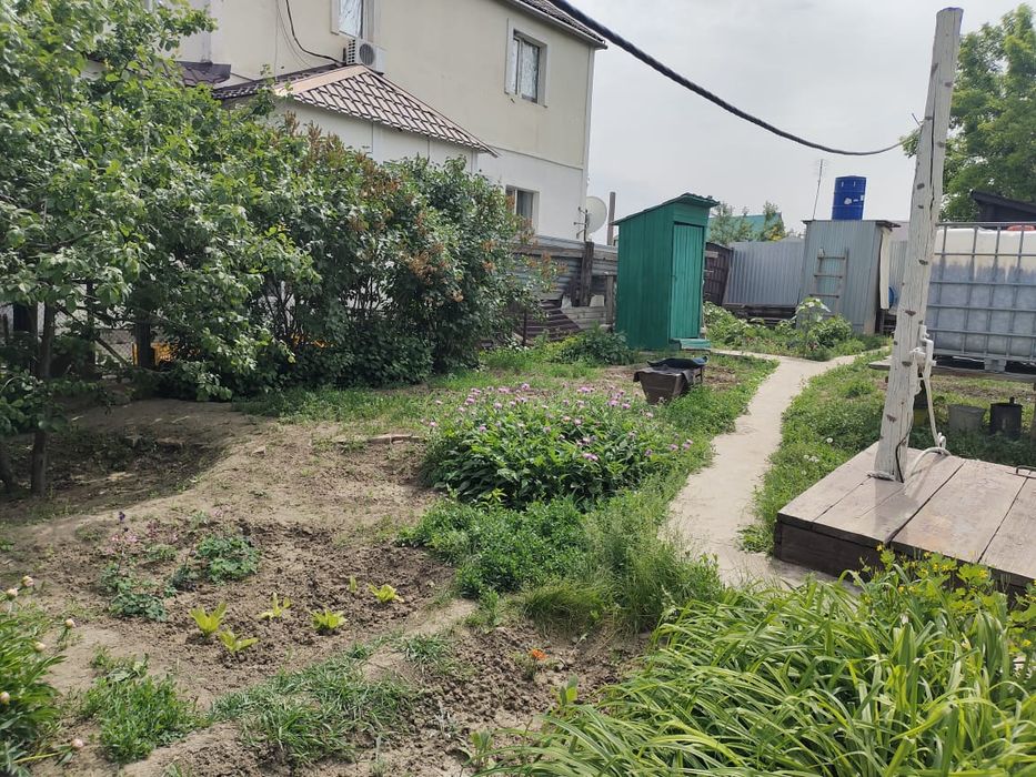 Продам 2 полноценных дома.