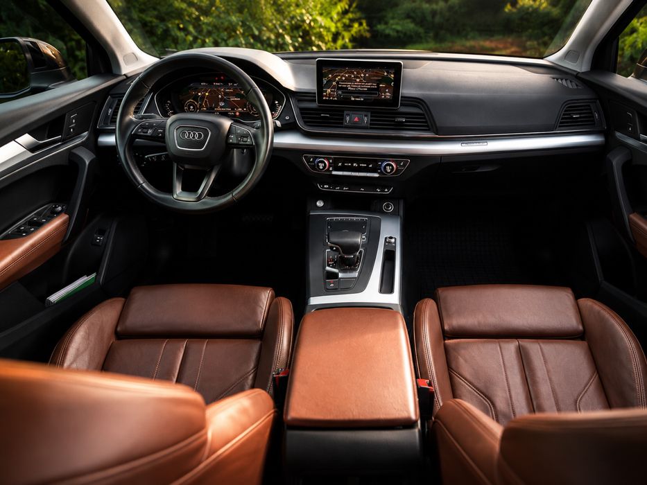 Audi Q5 55 TFSI E   Primul proprietar stare impecabila