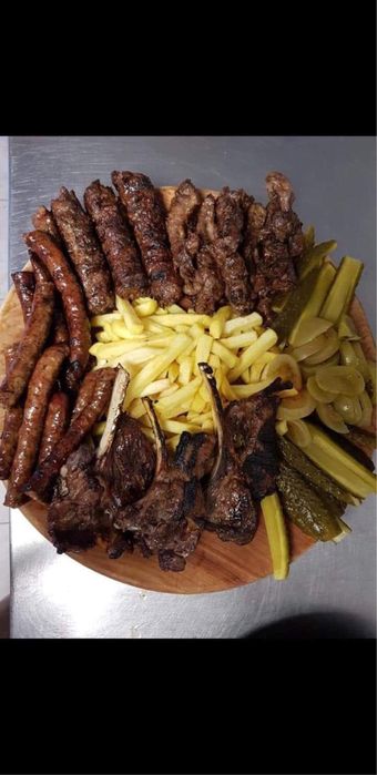 Platouri reci și calde