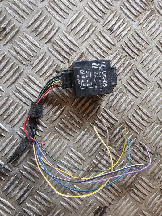 Releu carlig remorcare UN-05 E20 10R-02 1573