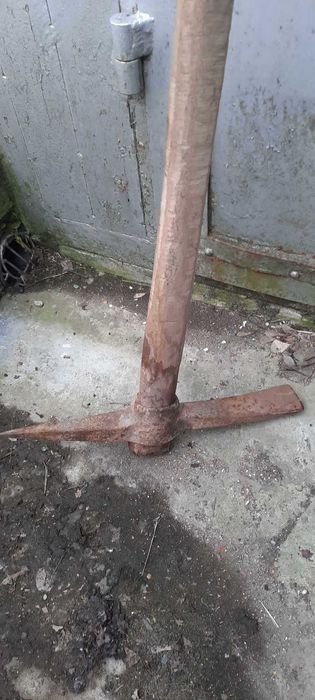 кирки - ковани, с дръжки