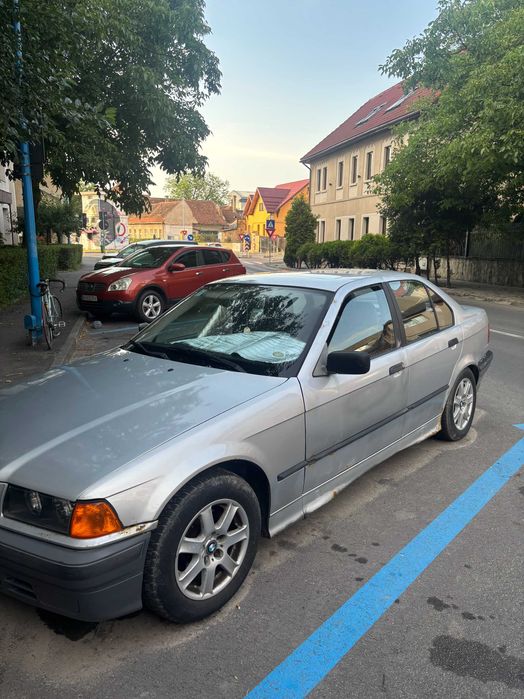 BMW 3 Series 1995 — imagine 3