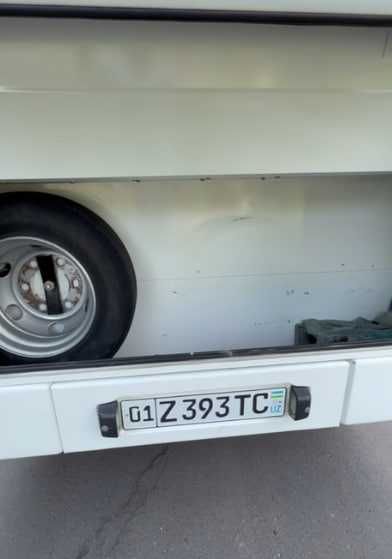 Сотилади Автобус Isuzu SAZ HC40.