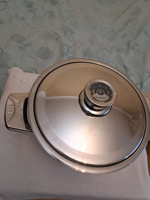 Кастрюля для варки BergHOFF