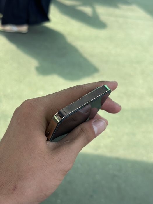 Iphone 13 pro gold rang 128 gb  batareya 100%