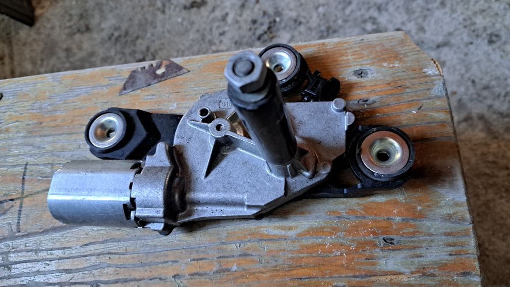 Motoras luneta ford f 2