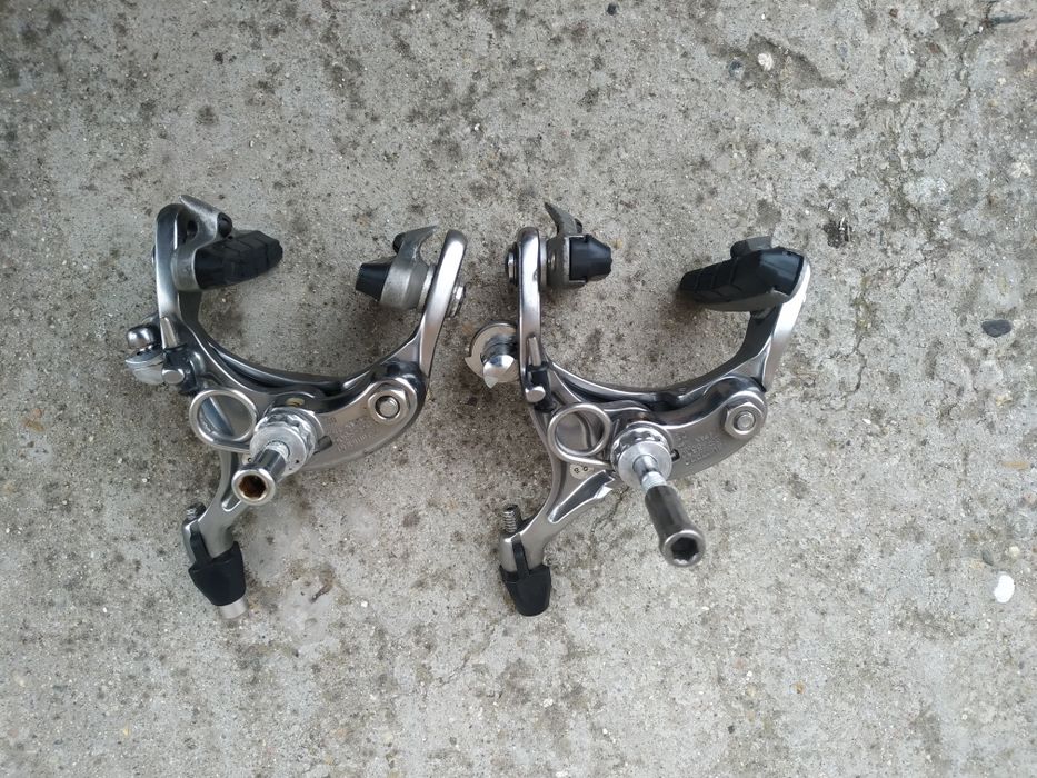 Шосейни спирачки Shimano 105