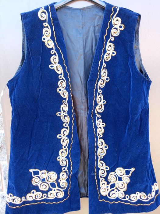 Одежда, все по 2 тыс.