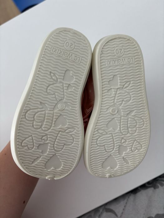 Буйки и Пантофи за дете