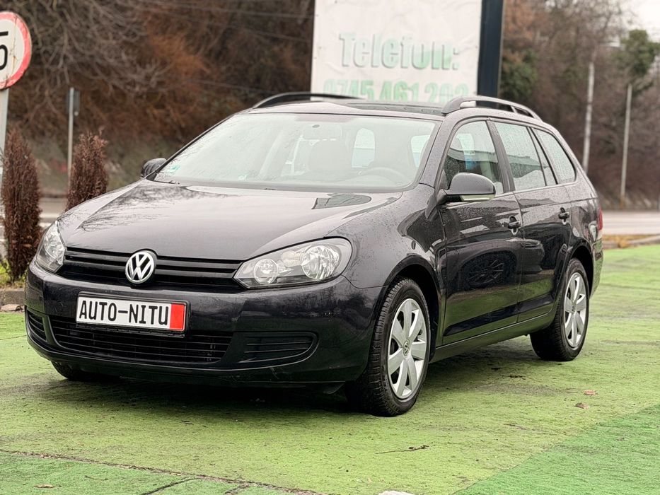 Volkswagen Golf Volkswagen Golf 2013 și în RATE