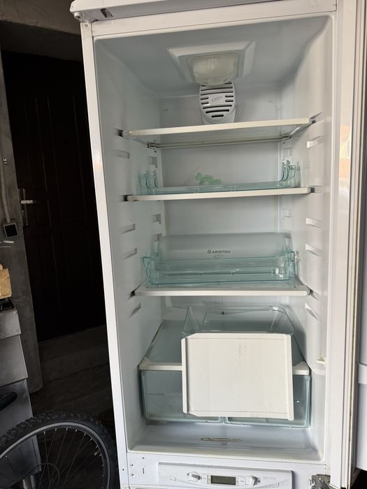 Vand frugider +congelator