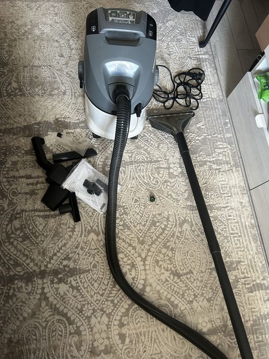 Пылесос Karcher SE 6.100 белый