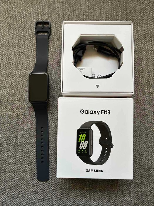 Samsung Galaxy Fit3 – отлично състояние, с кутия и кабел