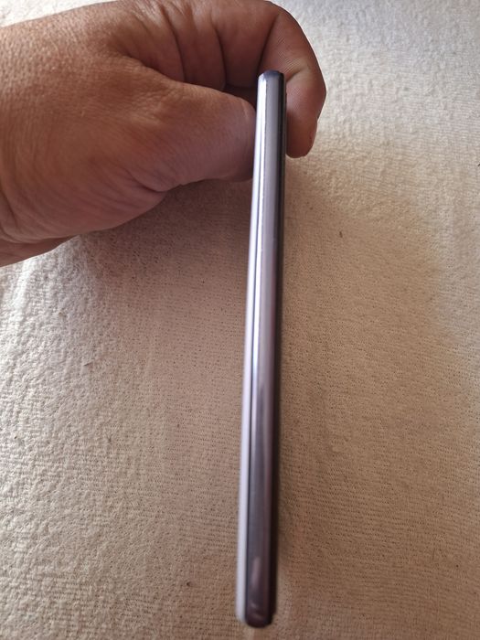 Продавам Samsung a52s