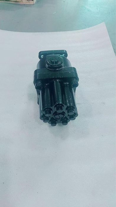 P7-63 —поршневой гидронасос.