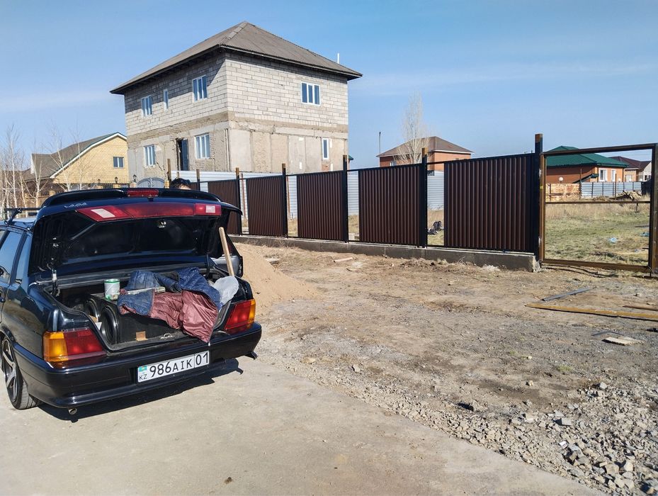 Забор ограждения эвро штакетник