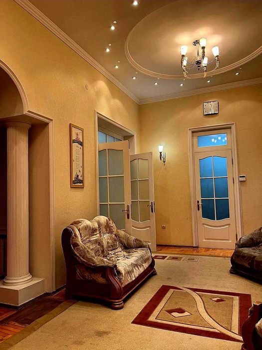 2 дома на Ивлева. 5.5 сот. Продажа участка