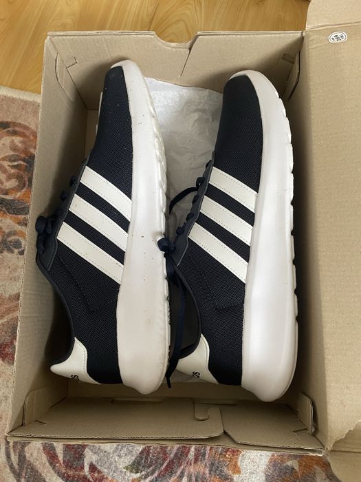 Кроссовки Adidas