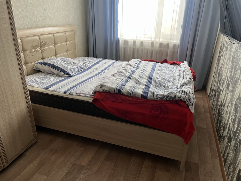 Спальный гарнитур(шкаф кровать)