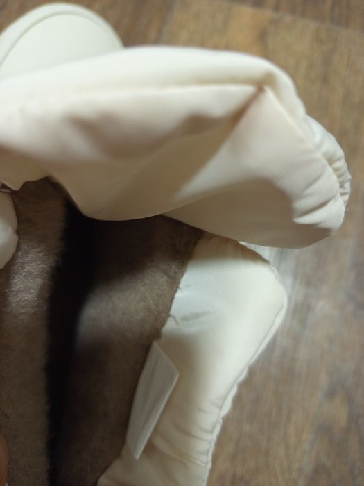 Зимние ботинки женские