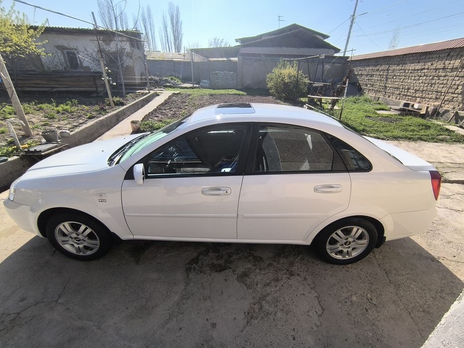 Lasetti 1.8 chevrolet