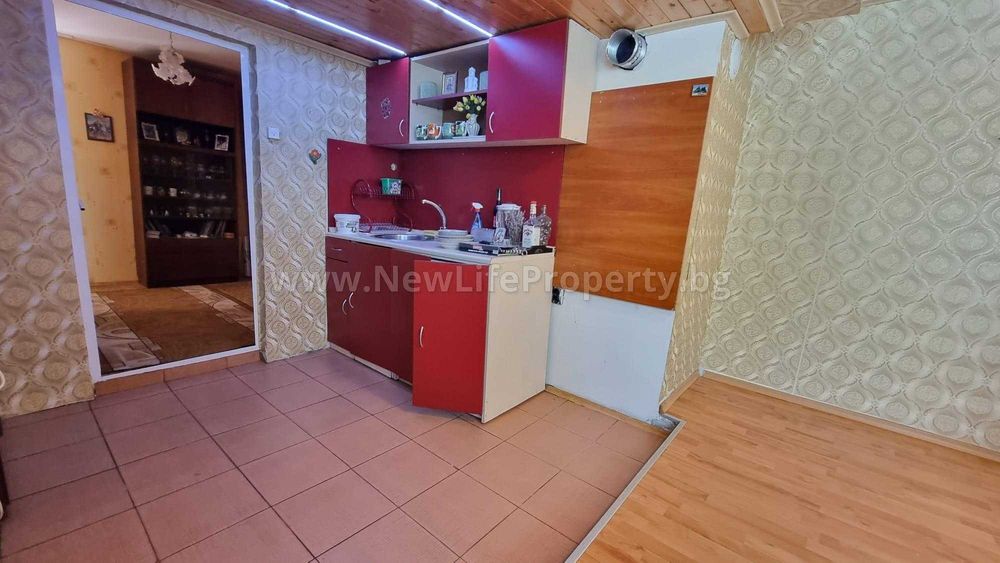 Продава се Многостаен апартамент в Бургас, Център - 100 кв.м за 1260 €/кв.м - Снимка #13